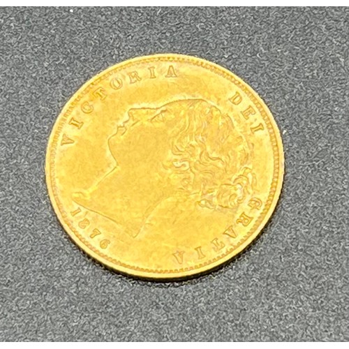 508 - 1876 Queen Victoria Half Sovereign gold coin. [Young Queen's Head] Sheild back.