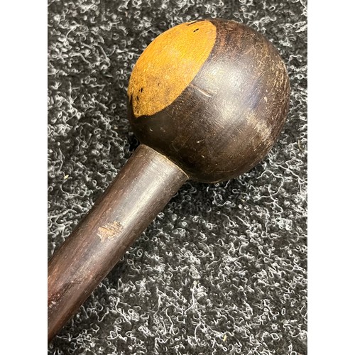 549 - Antique African Knobkerrie war club. [61cm in length]