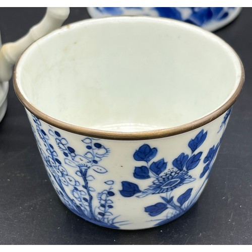 603 - A Collection of Chinese blue and white porcelain wares. Kangxi Nian Zhi - 