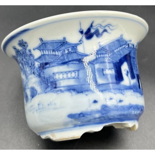 604 - A Collection of antique Chinese porcelain wares. Jiangxi Ciye Gongsi blossom tree design brush pot. ... 