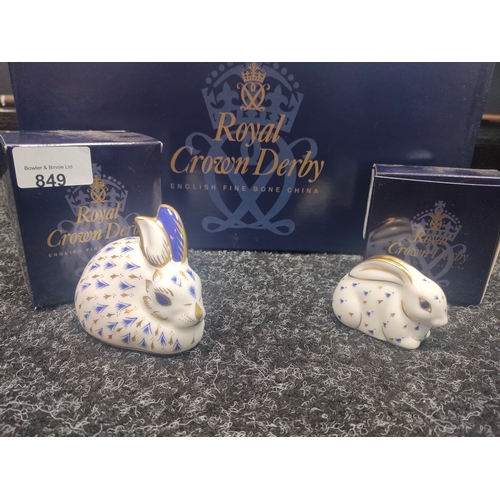 849 - Royal crown Derby mother rabbit paperweight together with baby rabbit paperweight with stoppers and ... 