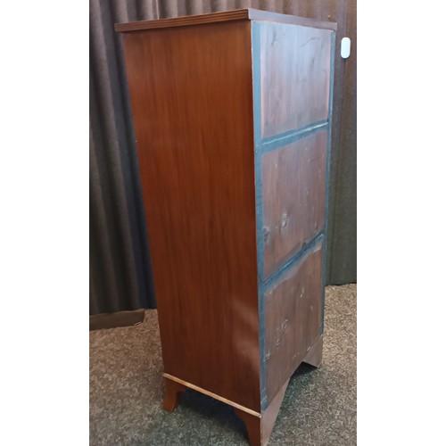 813 - 19th Century Small linen press with 3 fitted drawers. [123x52x40cm]