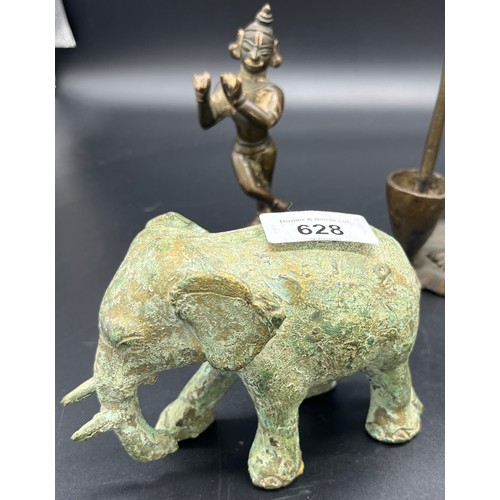 628 - A Lot of Asian Bronze and brass collectables. Includes antique bronze elephant, African bronze worke... 