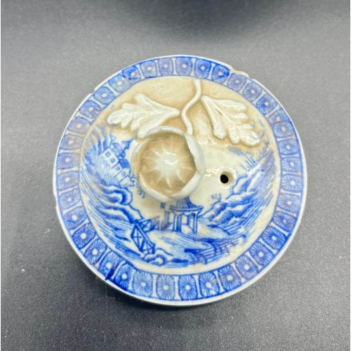 726 - 19th century blue and white teapot design in an oriental manner. [As Found]