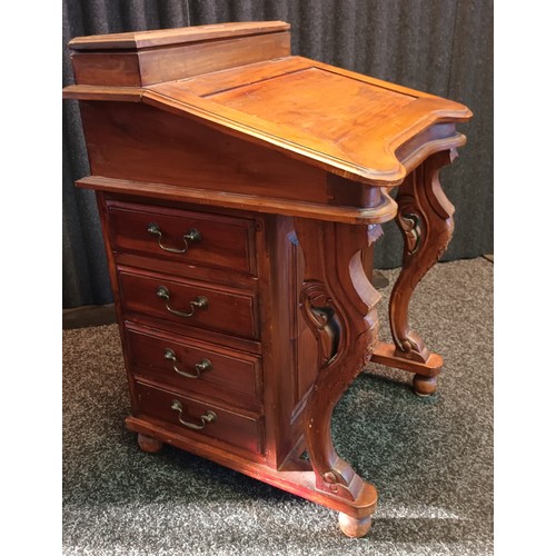 811 - A Reproduction Davenport 8 drawer desk. [83x54x54cm]