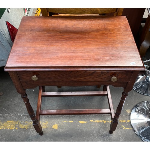 334 - Oak window table