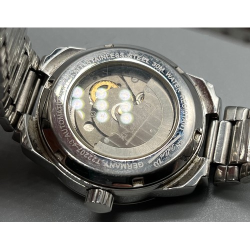 21 - ENZO Bellini Automatic wristwatch. In a working condition.