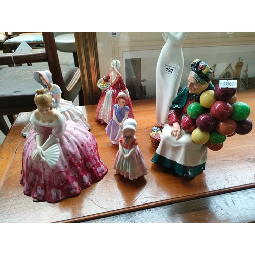 192 - Selection of Royal doulton figure s to include old balloon seller, tootles, ivy, Janet, day dreams e... 