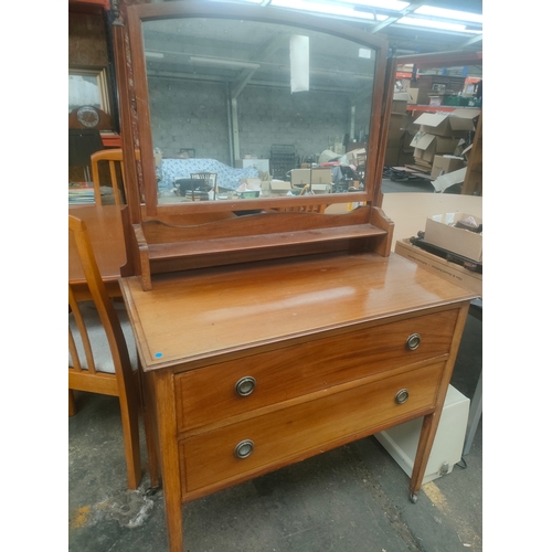 315 - 1900s dressing table