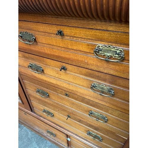 421 - 19th Century Gentlemans wardrobe with fitted drawers (one glass mirror only)