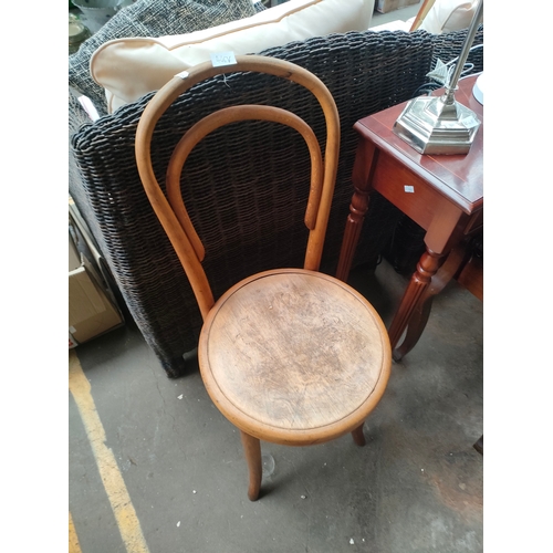 446V - Antique bentwood chair