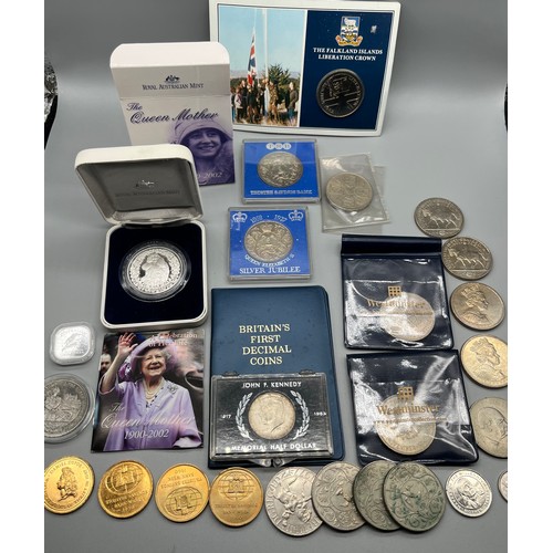 63 - A Collection of various coins to include Royal Australian Mint silver queen mother coin, Silver Kook... 