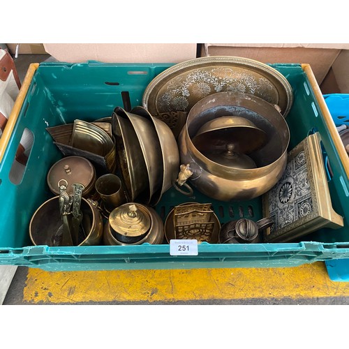 251 - Crate of brass wares to include tile and brass trivet stand, two handle plant pot, tea caddy and bra... 