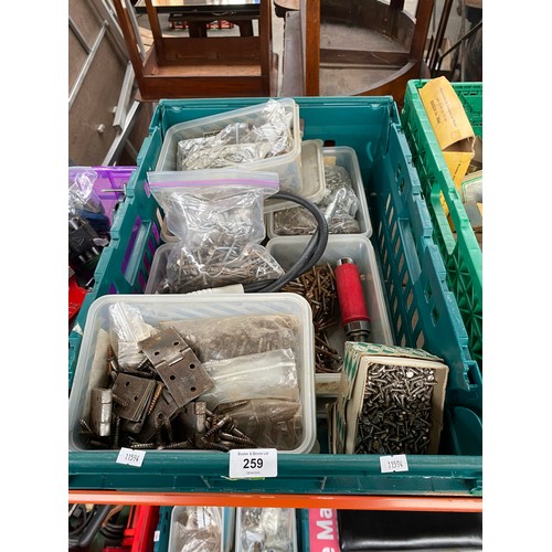 259 - A Crate of mixed screws