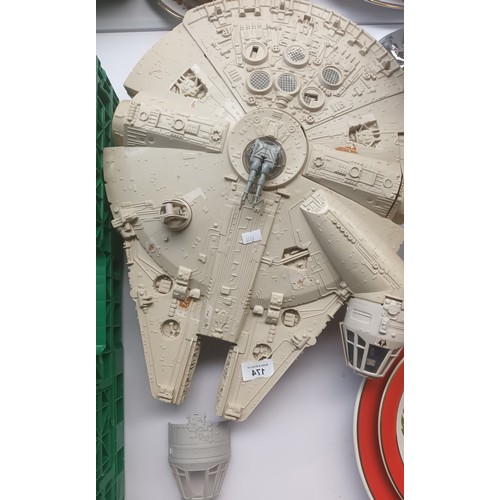 369 - 1979 original Star Wars Millennium Falcon