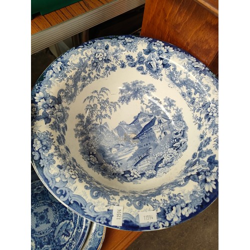 329 - A Selection of porcelain to include Scottish thorn and berry design bowl, blue and white fruit bowl ... 