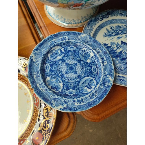 329 - A Selection of porcelain to include Scottish thorn and berry design bowl, blue and white fruit bowl ... 