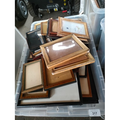 317 - Box of antique and vintage frames.