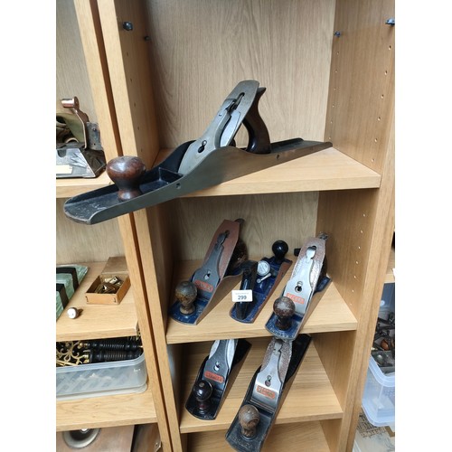 299 - A Collection of 6 vintage stanley and Record joiners planes.