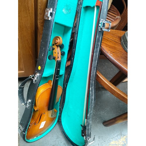 365A - Vintage violin in fitted case with bow