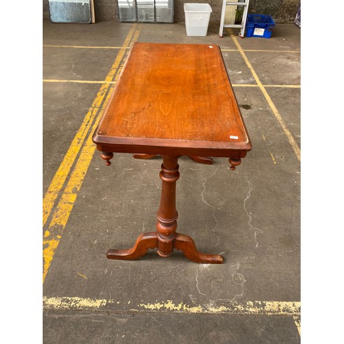 499 - Victorian console table with turned supports.