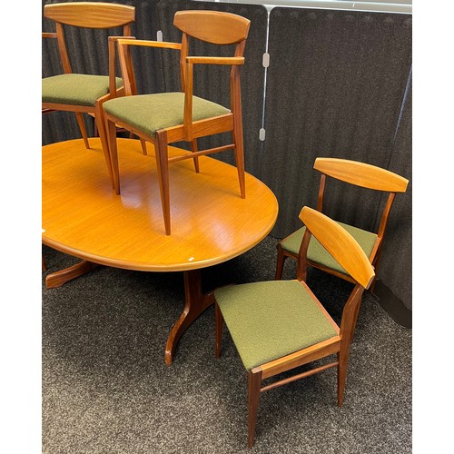 534 - Mid century teak G- Plan dining table with four chairs and two carvers. [Table-72x162x107cm]