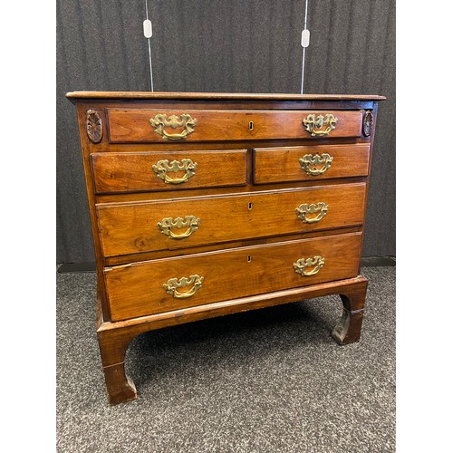 537 - 18th century pedestal chest of drawers, fitted with brass swing handles. [89x94x54cm]