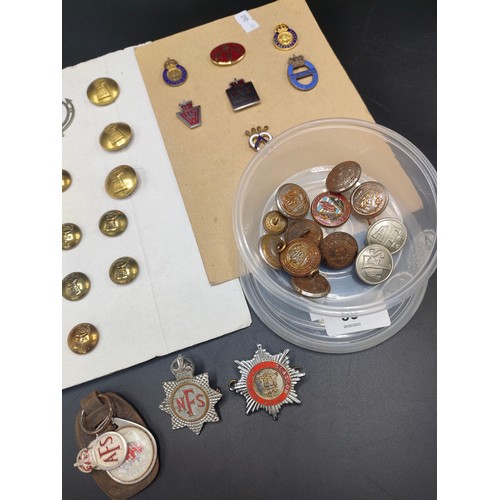 55 - Large selection of military badges, buttons and fire service badges to include RAC buttons and badge... 