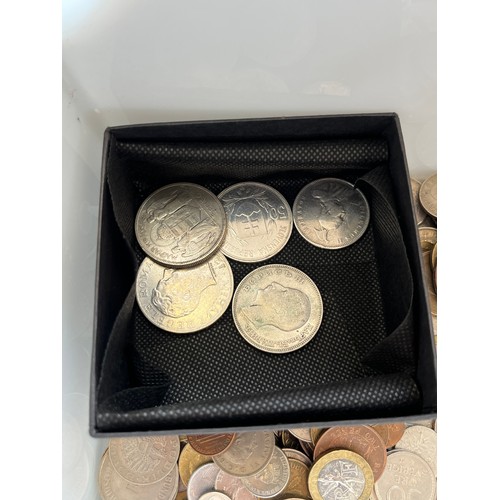 824 - A Collection of silver coins and a large quantity of mixed world coins