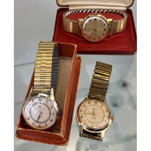 733 - Three vintage gent's watches; Timex Waterproof- with box, Ingersoll 5 jewels Shockproof watch- worki... 