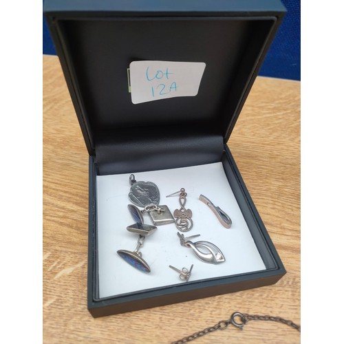 12A - A Lot of silver jewellery; includes silver gate bracelet, Rennie Mackintosh style necklace/ pendant ... 