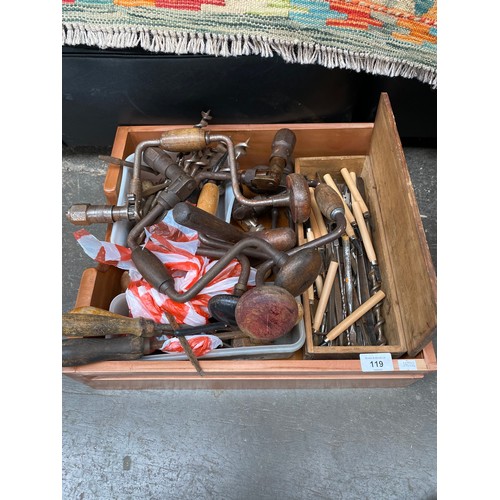 119 - Wooden drawer full of tools; Hand crank drill brace, drill/ bore bits and chisels