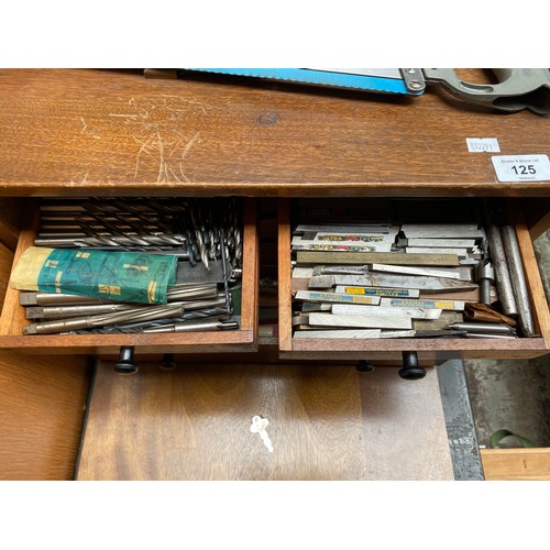 125 - Vintage Moore & Wright joiners multi drawer tool chest full of various measuring and gauge tools.