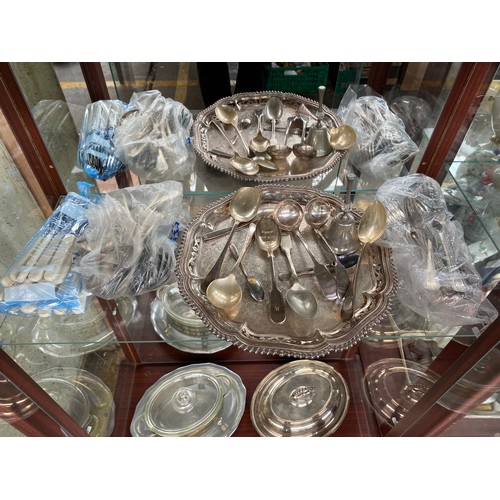 215 - Large collection of silver plated and E.P Wares; Apple menu holders, Lidded serving tureens, Serving... 