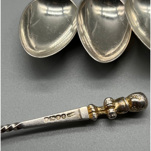 712 - A Set of 10 Victorian Sheffield silver tea spoons fitted with lady bust finials. Produced by James D... 