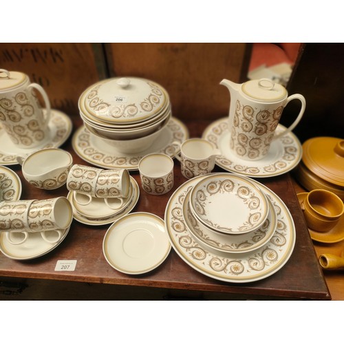 206 - Susie Cooper fine bone China Venetia tea/dinner service