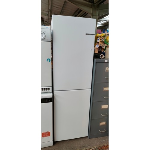 251 - Bosch fridge freezer