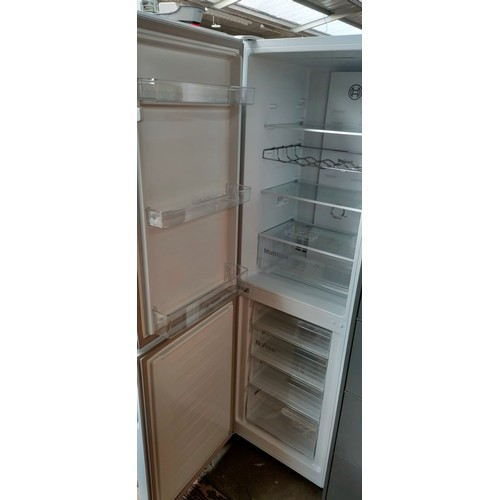 251 - Bosch fridge freezer