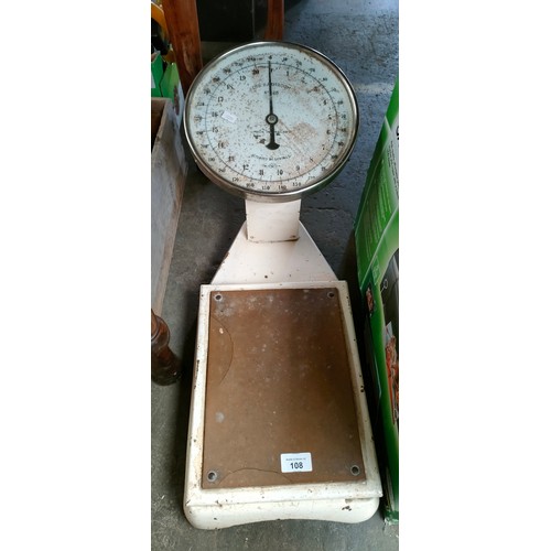 108 - Vintage 'The Bathroom' weighing scales.