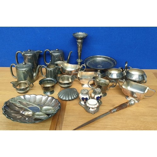 199 - Box of silver plated and E.P Wares; Gravy boats, tazza comport dish, Sugars and Creams and many othe... 