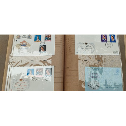 759 - Album of The Royal Family commemorative Cards covers and coins.