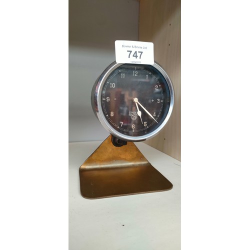 747 - Vintage Smiths Car dial clock