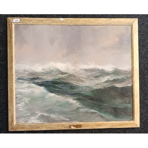 1252 - J.Michotte
Oil on canvas depicting crashing waves seascape titled 'Marine', signed.
[frame 73x85cm] ... 