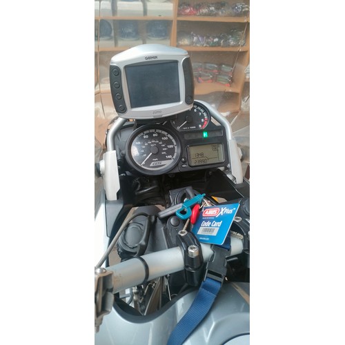 872 - BMW R1200 GS Motorcycle and accessories; 23990miles 2007 plate, passed all MOT's, MOT Expired July, ... 