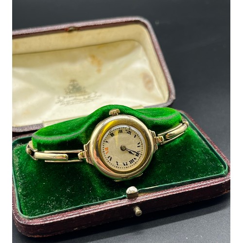 1164 - 1918 Ladies Rolex 9ct gold cocktail watch. 15 jewels- Swiss Made. In a working condition. Comes in o... 