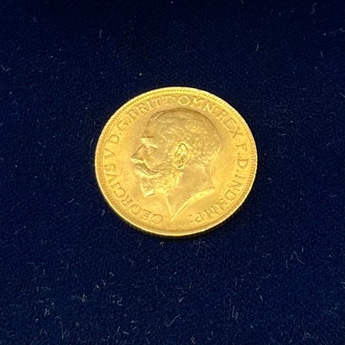 1179 - 1913 George V Full gold sovereign coin.