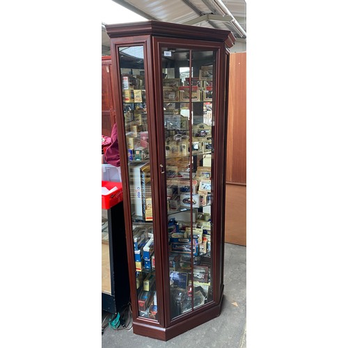 951 - Contemporary corner display cabinet