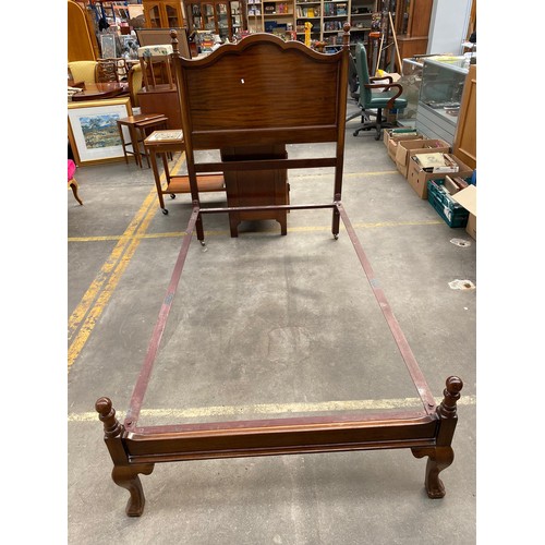 965 - Antique mahogany 3/4 bed frame