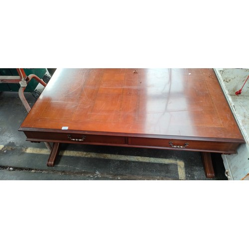 1006 - Large lounge coffee table with four pull out drawers