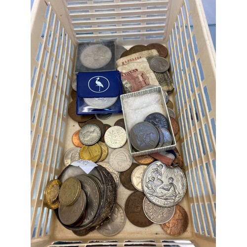 744A - Collection of mixed world coins; British decimal coins- 20p, 50p, £1, £2 coins, various crowns and m... 